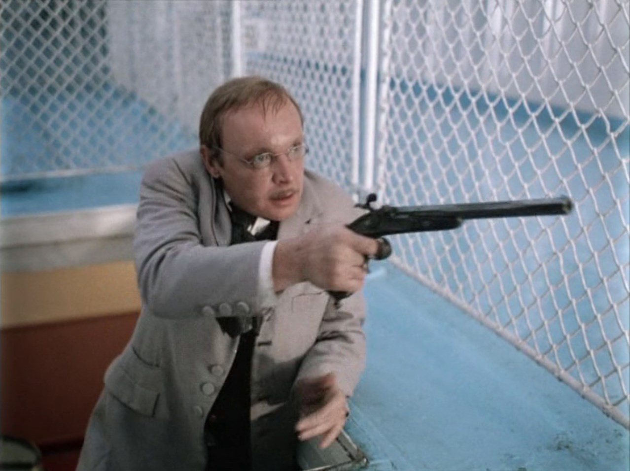 Юлий Капитоныч Карандышев Так не доставайся же ты никому.