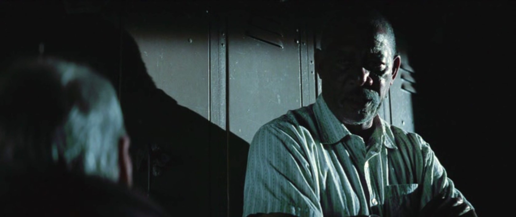 Каждый день в мире кто-то умирает, подметая пол, убирая тарелки, и последняя мысль такая: «Я не использовал свой шанс». Но, благодаря тебе, мечта Мэгги сбылась. Если она сегодня умрёт, знаешь, о чём она подумает в последнюю секунду? «Я сделала всё правильно и теперь могу умереть».