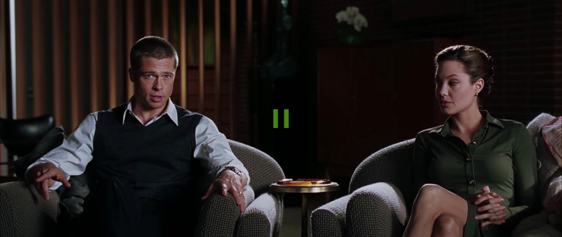 — Что ж, давайте откроем капот. Насколько вы счастливы как семья по десятибалльной шкале?
— Восемь.
— Стойте. Десятка — неописуемый восторг, а единица — полное непонимание?