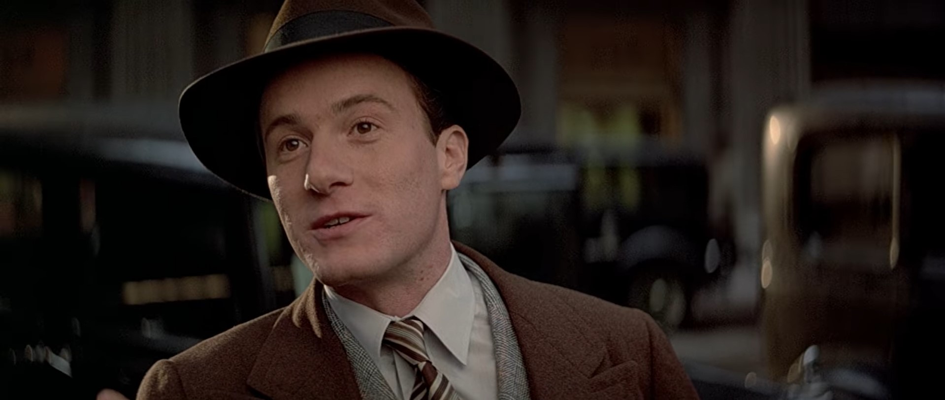 — Говорят, что скоро отменят сухой закон... Что вы будете делать тогда?
— Пойду выпью.