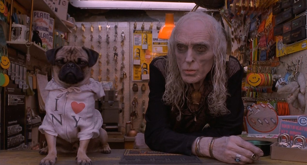 Пёс должен моему другу деньги.