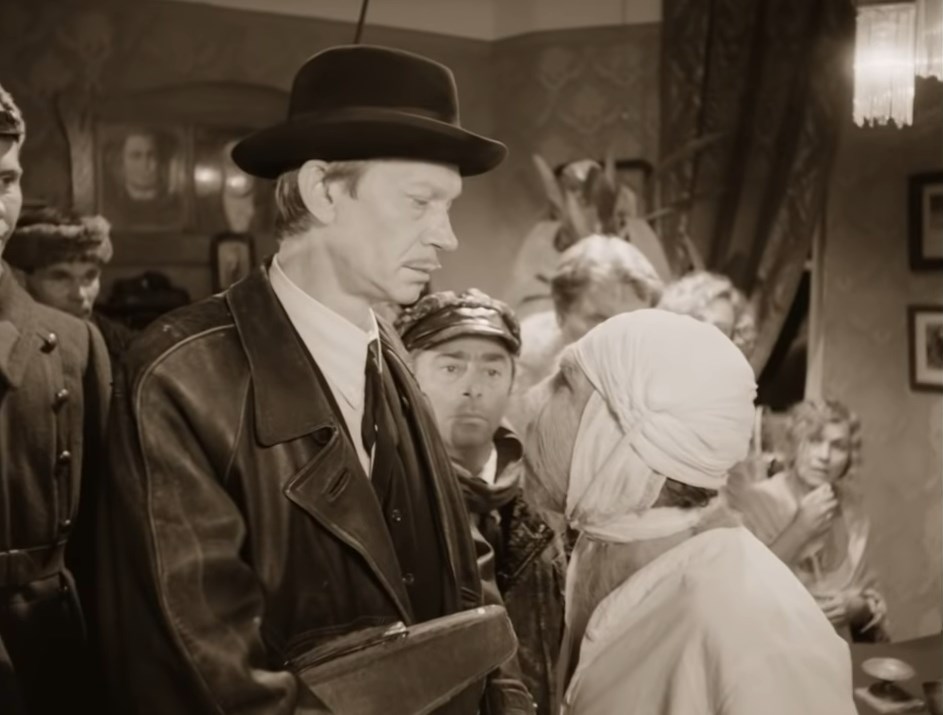 Шариков Следователь — «Атавизм»? А-а-а!
— Неприличными словами не выражаться!