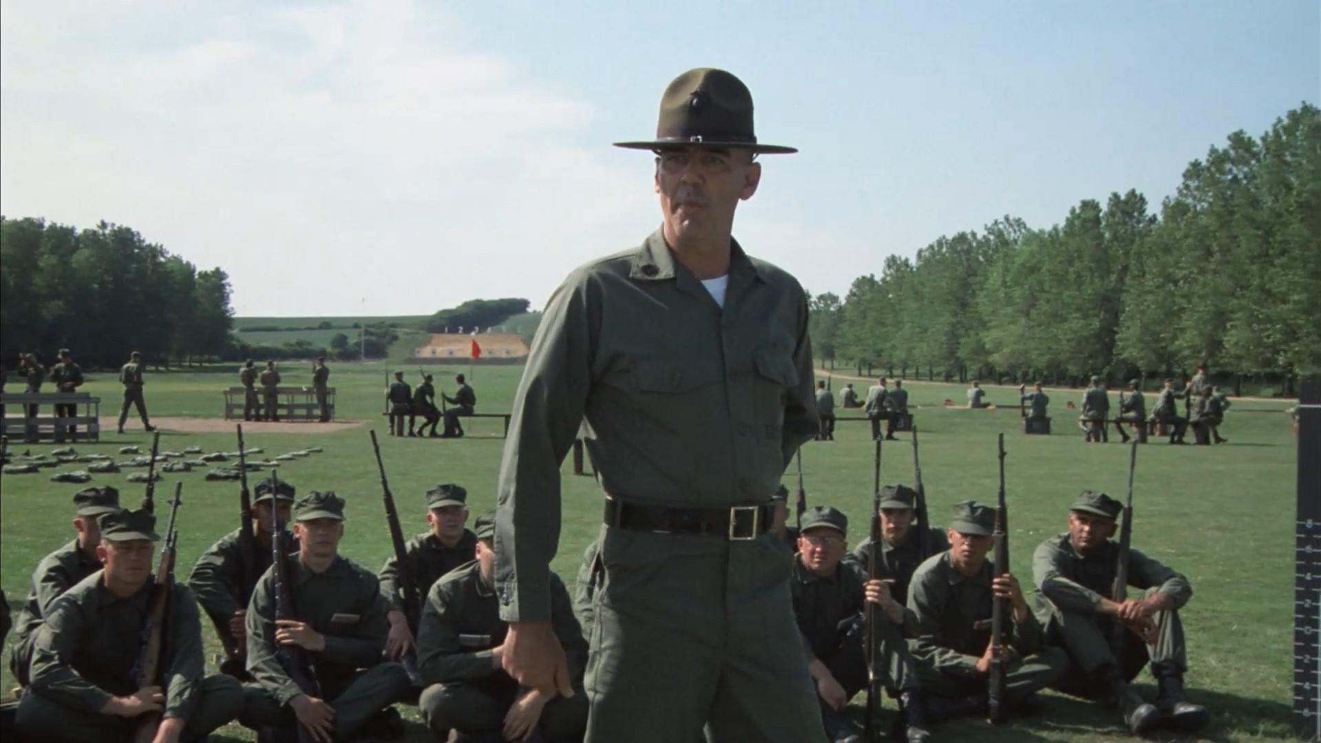 Если твой инстинкт слаб и заглушен, ты начнешь колебаться в момент истины. Тогда ты не убьёшь… тогда ты станешь мёртвым морским пехотинцем и окажешься по ноздри в говне.