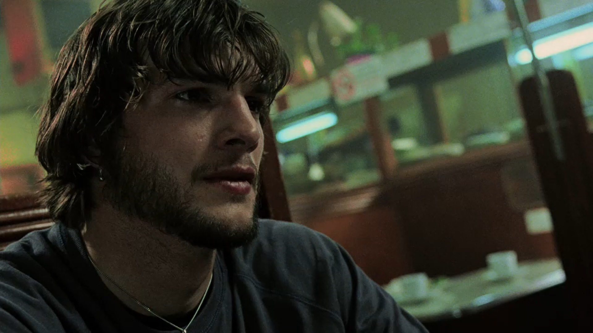 Вернись в прошлое и спаси лучше Миссис Хоуперн и её малыша, тогда, может быть, и Ленни не свихнулся бы и не разбил бы мою семью. Нет, вернись в когда нам было по семь лет и трахни меня перед объективом отцовской камеры, может тогда моя жизнь станет лучше.