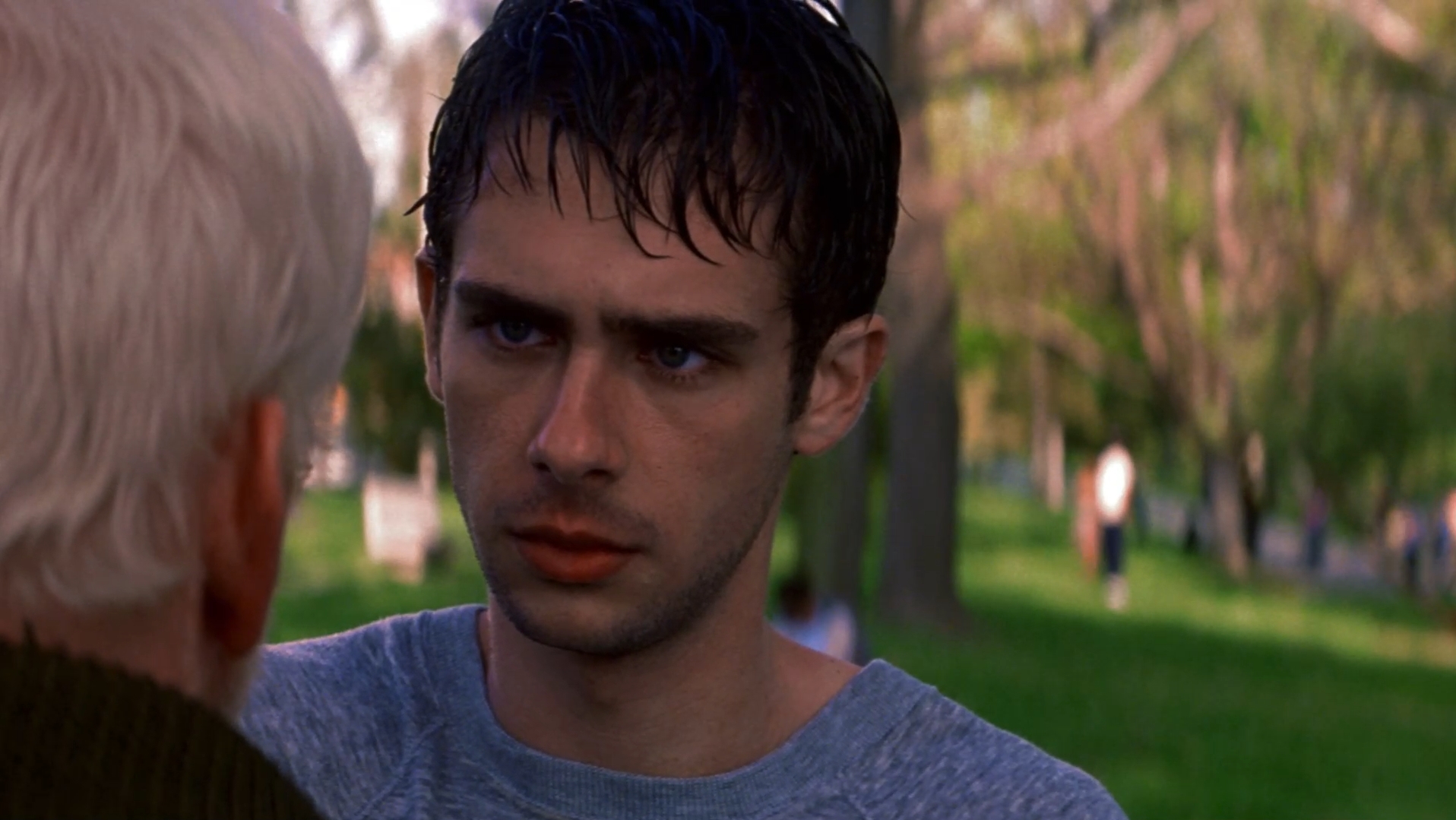 Выбрось мусор из своей головы. Мусор — это всё, что скрывает от тебя единственное имеющее смысл... этот момент. Здесь. Сейчас. А когда ты будешь здесь и сейчас, ты удивишься тому, что ты можешь делать и как ты это можешь делать.