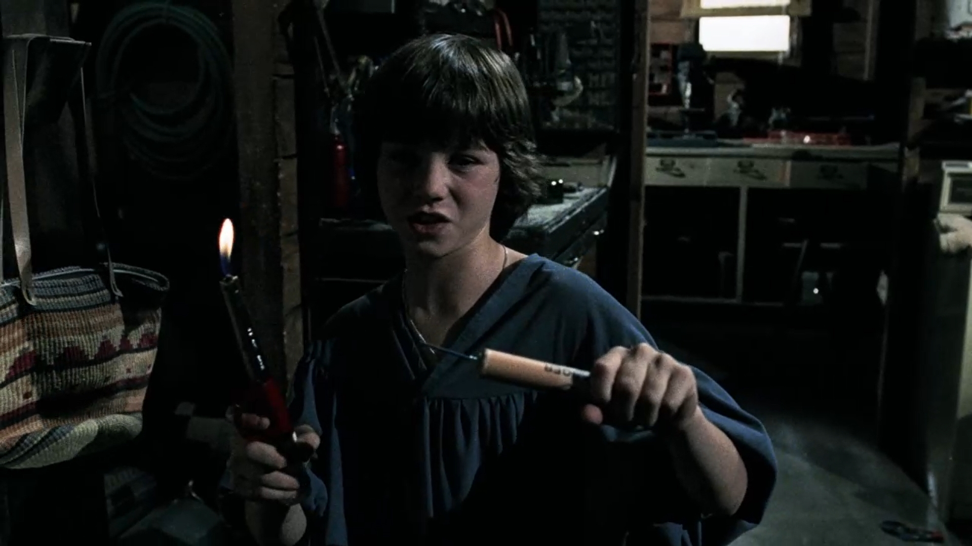 Назад, «говнюк сраный»! Поразительно, это слово всегда производило впечатление на тебя.