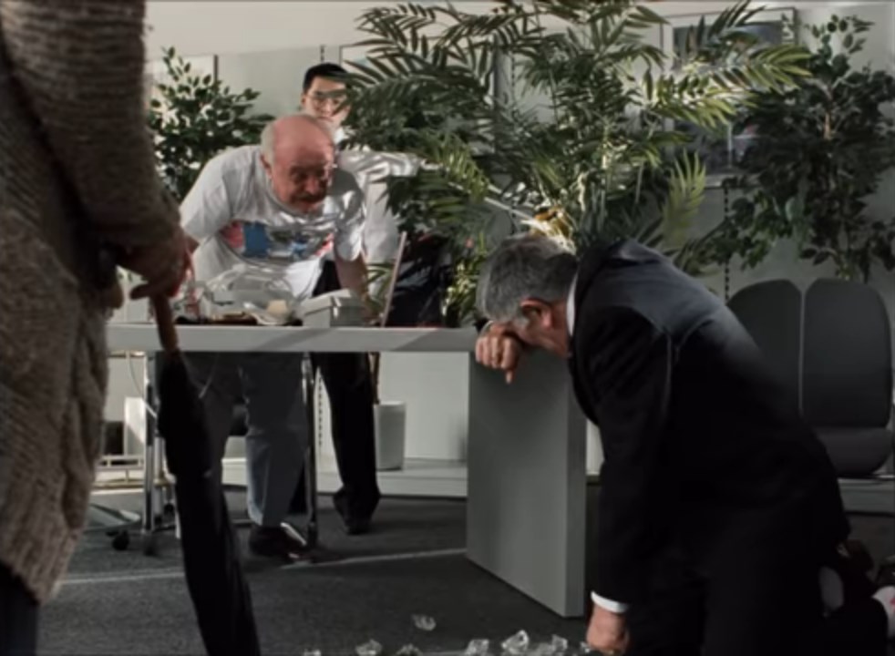 Перестаньте сказать, Козюльский! Ви не на Привозе! Здесь вам United States of таки America!