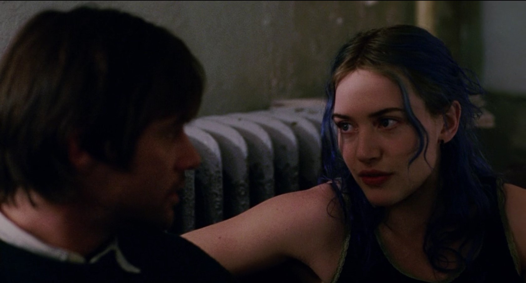 Я, например, всегда расстраиваюсь, когда думаю о жизни, что не использую свою возможность и теряю драгоценные секунды, а жизнь так коротка.