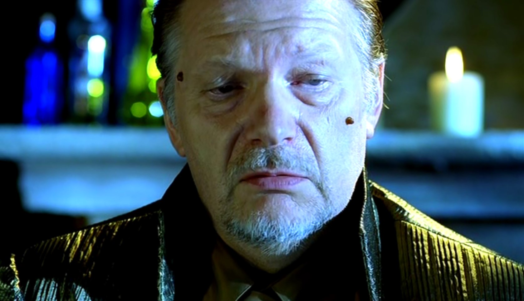 и подтёрся письмом героя! Трусь и плачу... трусь и плачу...