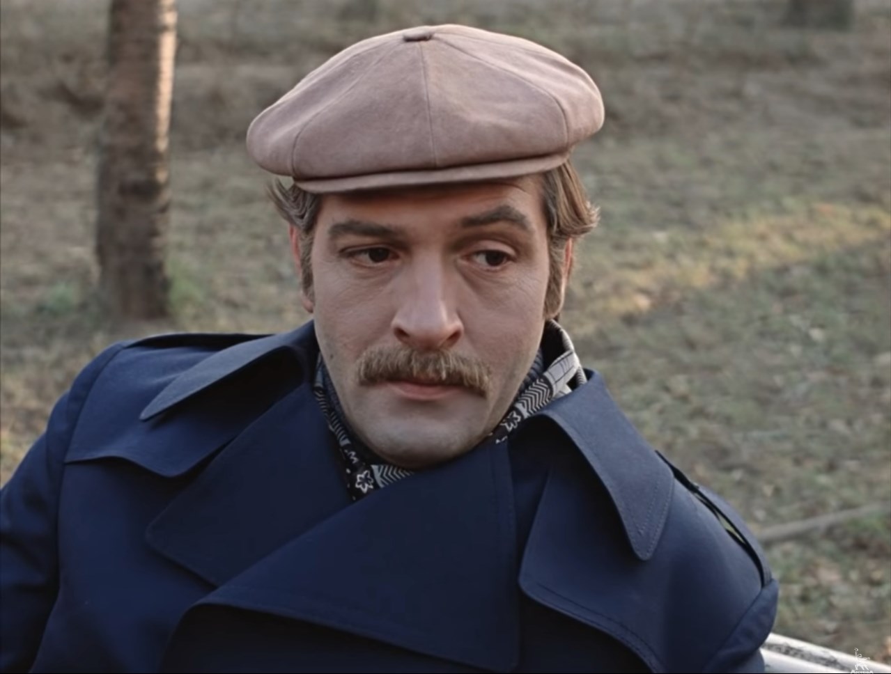 Всё казалось… не живу, а так… черновик пишу, еще успею набело.