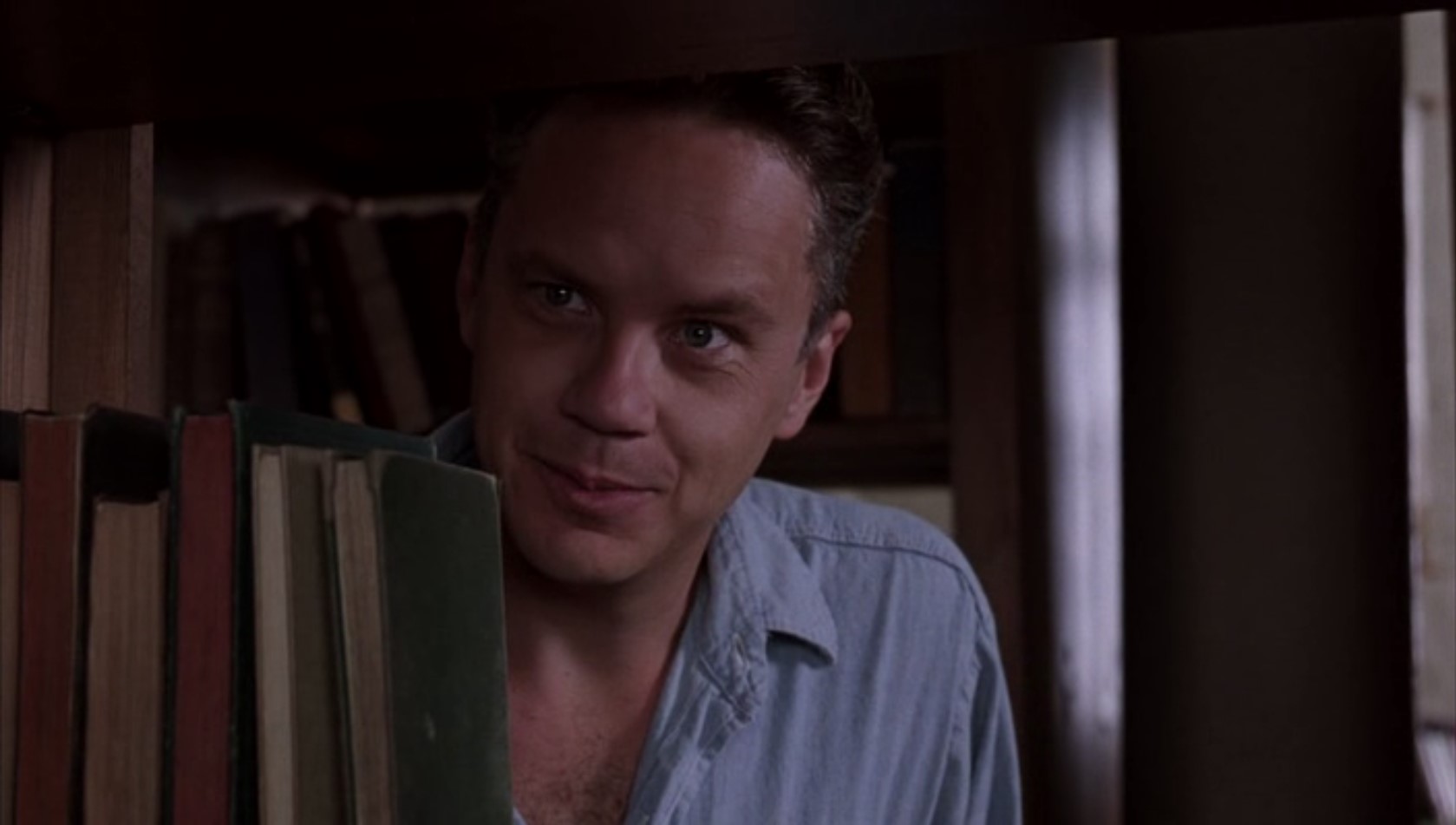 Самое смешное, что на воле я был честным и прямым как стрела. Сел в тюрьму, чтобы стать преступником.