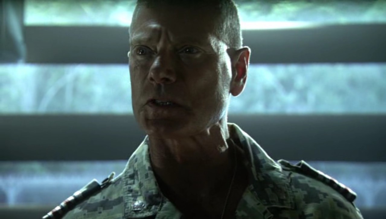 Вы больше не в Канзасе. Вы на Пандоре, дамы и господа. Помните это каждую секунду, каждый день. И если ад существует, вы легко сможете отдохнуть там после службы на Пандоре.