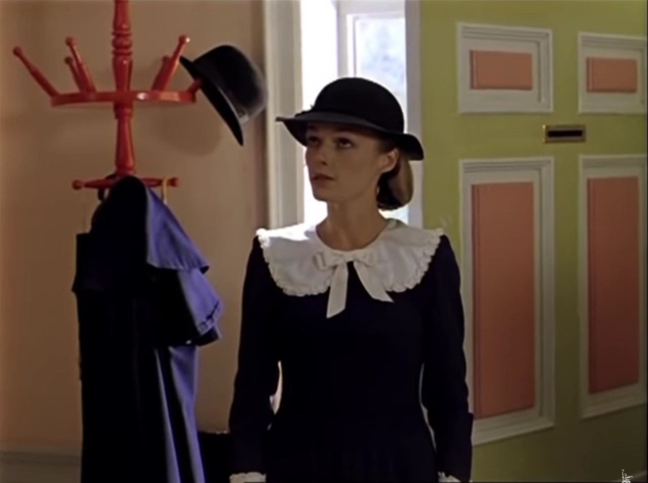 Майкл Бэнкс — Где же вы спали этой ночью?
— На такие вопросы леди не отвечают, потому что джентльмены их не задают.