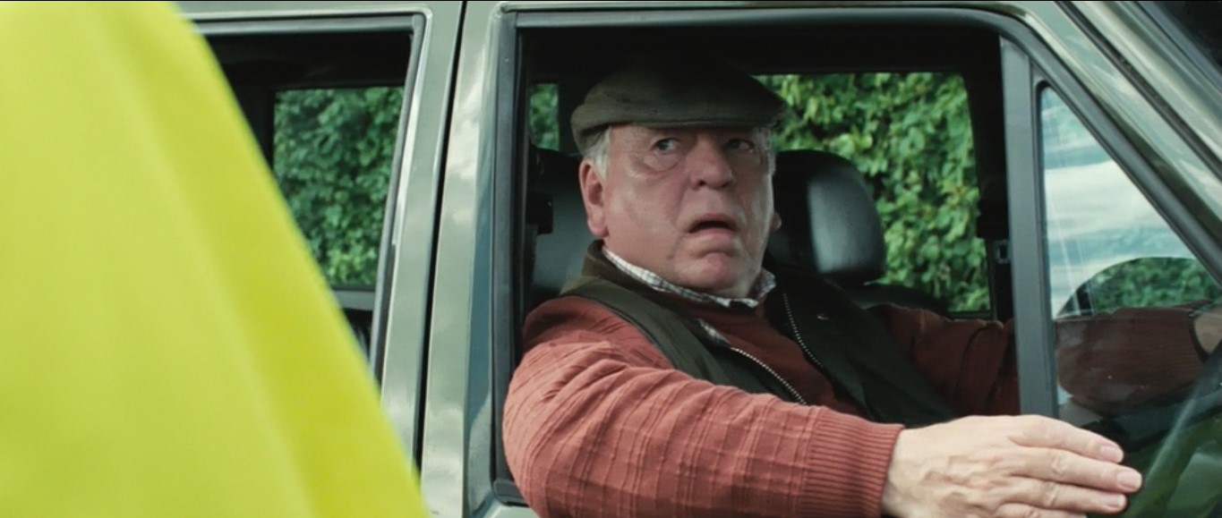 Джеймс Рипер: — Что там, Дэнни?
Дэнни Баттерман: — Авария.
Джеймс Рипер: — Ужасная смерть.
Николас Эйнджел: — Согласно директиве, мы больше не называем подобные инциденты — авариями. Таперь — это ДТП.
Дэнни Баттерман: — Ясно.

Аманда Пейвер: — Что у вас, Дэнни?
Дэнни Баттерман: — ДТП. А почему мы не говорим «авария»?
Николас Эйнджел: — Авария означает, что никто не виноват.