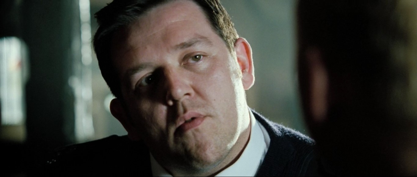 сержант Николас Эйнджел Дэнни Баттерман — А как это, когда бьют ножом?
— По боли ножевое ранение занимает первое место.
— А что у тебя на втором?