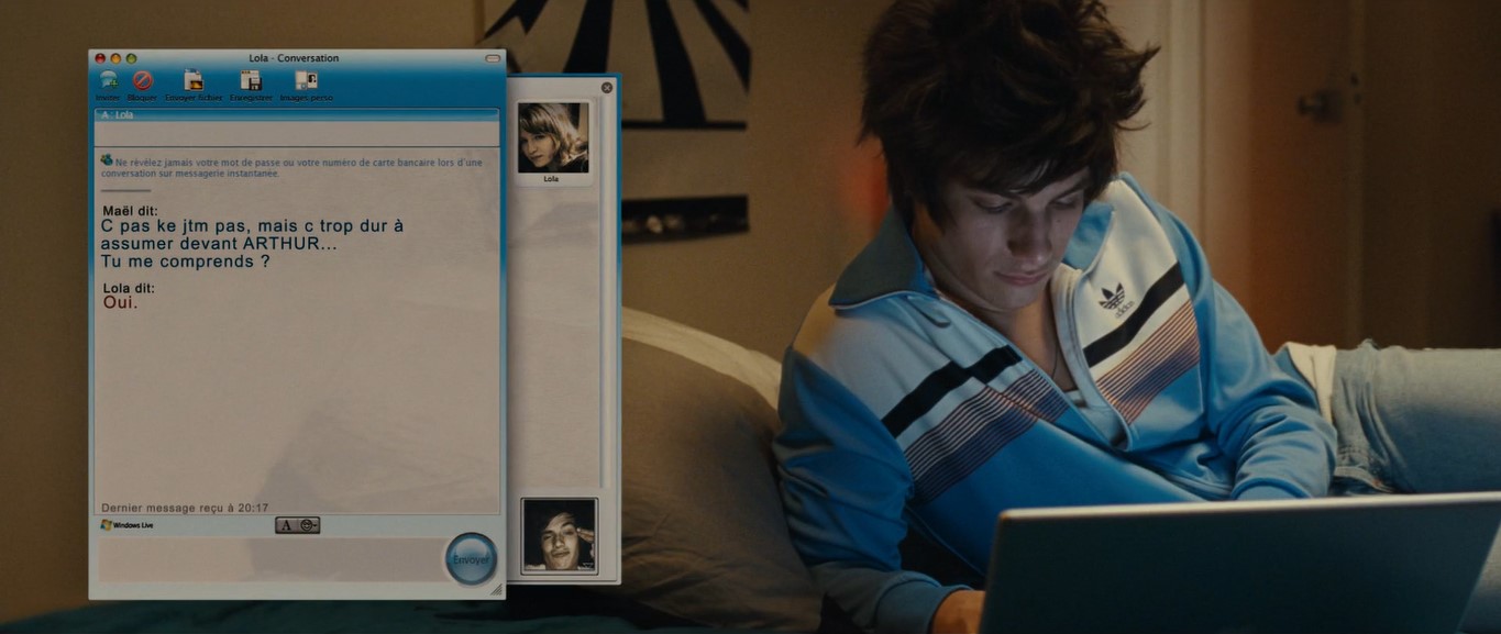 Маэль — Я не могу сказать это при Артуре. Ты меня понимаешь?
— Да.
— Правда?
— Нет.