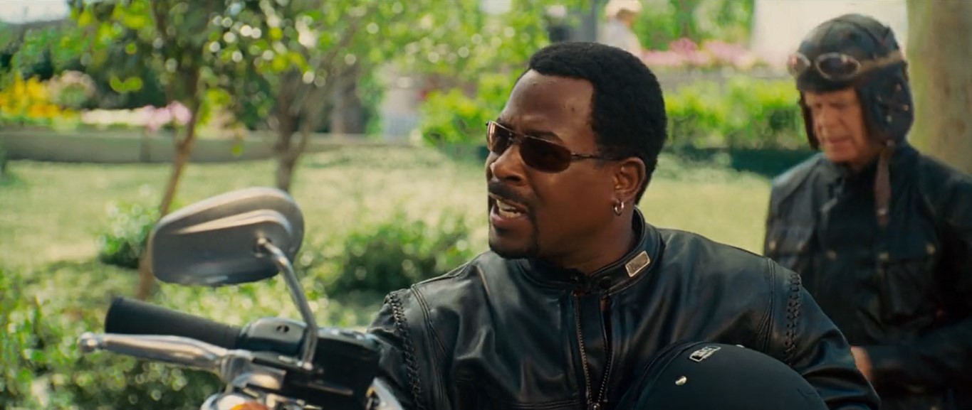 — Послушайте! Позвонит Кэрен, так я на семинаре по унитазостроению в Кливленде.
— Ха-ха-ха.
— Я серьезно! Будете меня прикрывать! Идёт?
— Ну ладно! Идёт!