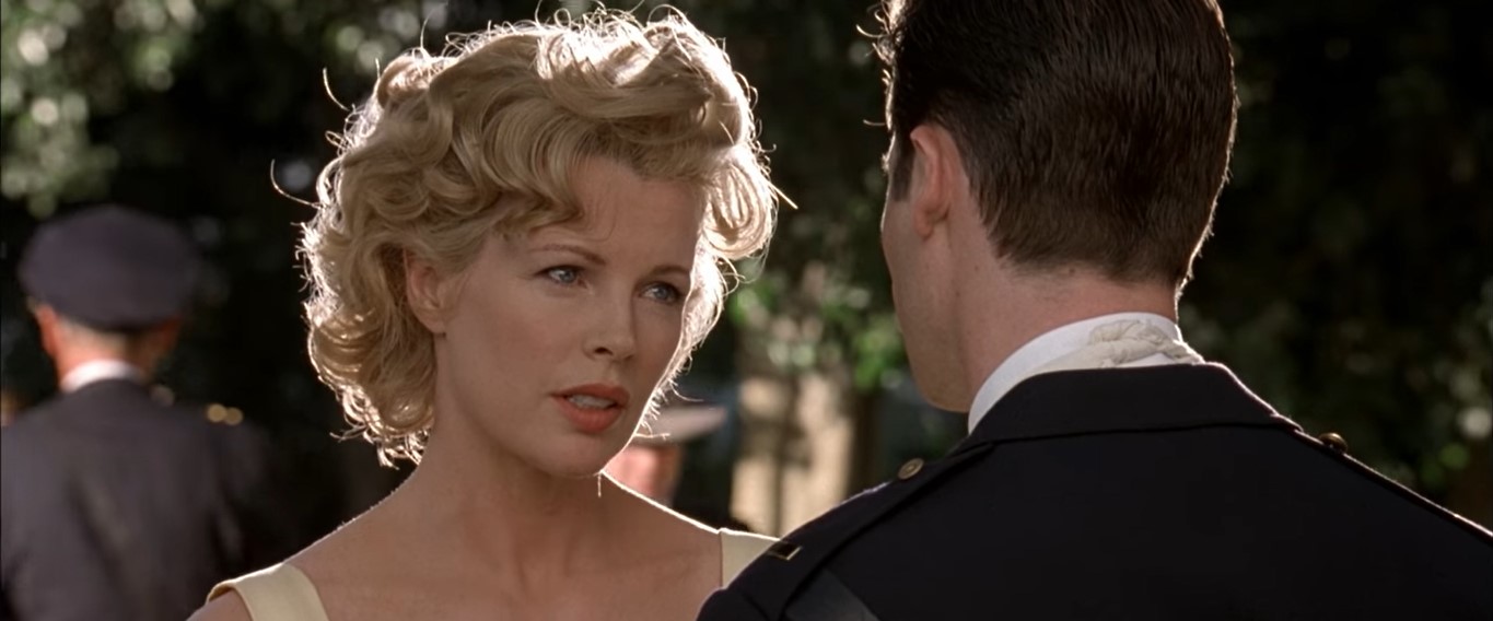 Некоторым достаются все почести, а другим бывшие проститутки и поездка в Аризону.