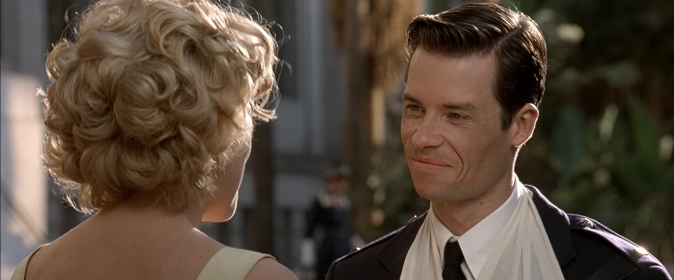 Некоторым достаются все почести, а другим бывшие проститутки и поездка в Аризону.