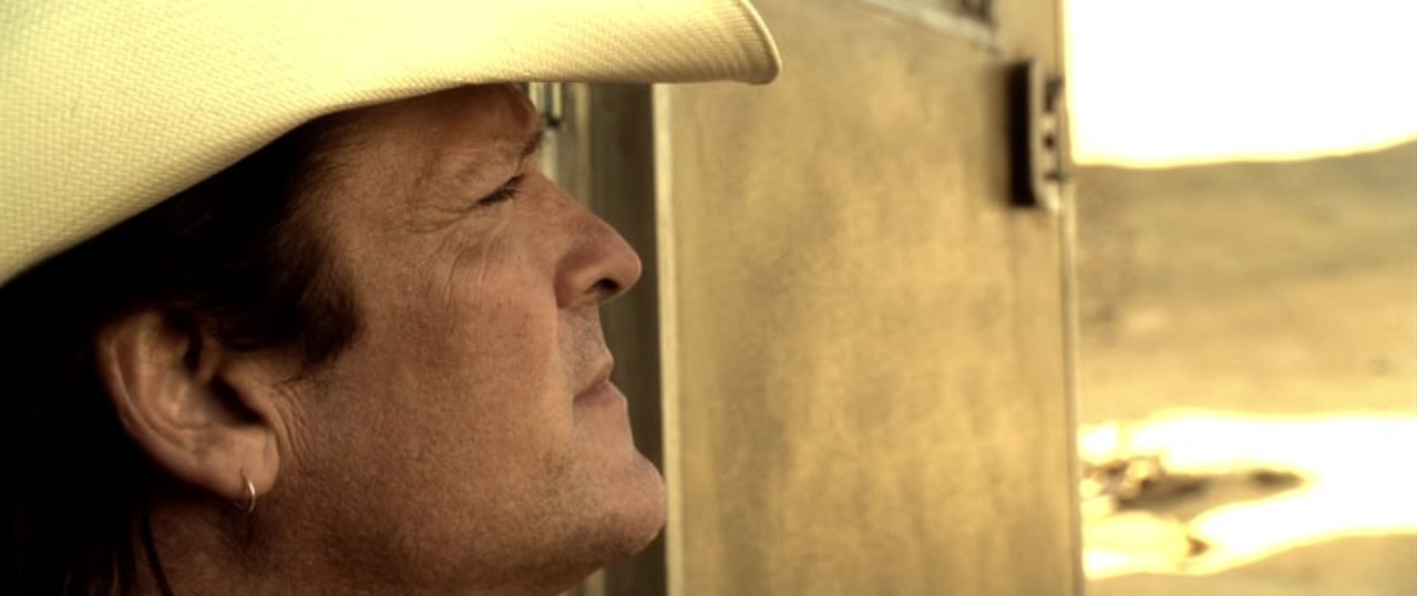 Бадд Эта женщина заслуживает право на месть. А мы заслуживаем смерти.