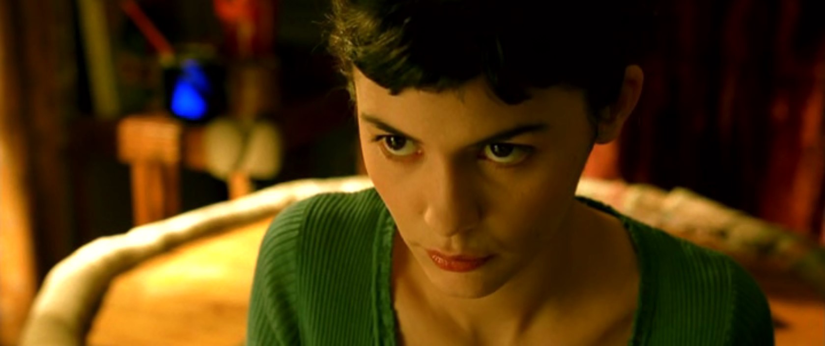 ей легче придумать дружбу с кем-то, кого нет, чем налаживать отношения с окружающими?