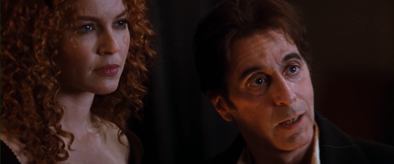 — Чувство вины — это все равно что мешок тяжелых кирпичей, да сбрось-ка их с плеч их долой… А для кого ты таскаешь все эти кирпичи? Для Бога? В самом деле, для Бога? Так позволь открыть тебе маленький секрет про нашего Бога. Ему нравиться наблюдать, он большой проказник: он дает человеку инстинкт, дарит этот экстраординарный подарок, а потом, ради развлечения для своего ролика космических трюков, устанавливает противоположные правила игры. Это самый жестокий розыгрыш за все минувшие века: смотри — но не смей трогать, трогай — но не пробуй на вкус, пробуй — но не смей глотать… И пока ты прыгаешь с одной ноги на другую, что делает он? — хохочет, так что его мерзкая задница вот-вот лопнет от натуги, и он — закомплексованный ханжа и садист, он просто рэкетир, и поклоняться такому Богу — никогда.
— Лучше царствовать в Аду, чем служить на небесах?
— А почему нет? Здесь, на земле, я погружен в ее заботы с сотворения Мира, я приветствовал каждую новинку, которую мечтал заполучить человек, я помогал ему во всем и никогда не осуждал. Более того, я никогда не отвергал его, несмотря на все его недостатки; я фанатично влюблен в человека; я гуманист, быть может, последний на Земле. Кто станет отрицать, если только он не выжил из ума, что двадцатый век был исключительно моим веком! Ведь этот век, Кевин, от альфы до омеги, мой; я достиг апогея силы; теперь мой звездный час, наш звездный час…