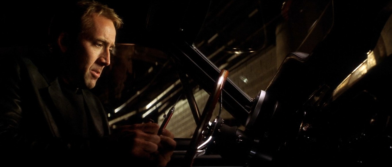 Наши отношения, Элеанор, не всегда складывались удачно... Умоляю, не подведи меня, и я не подведу.