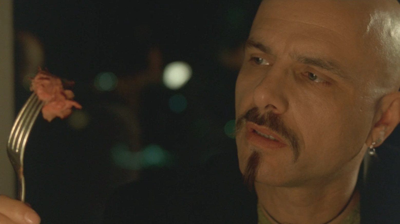 Знаете, что я решил за те десять лет, что свободен? Счастье — в неведении.