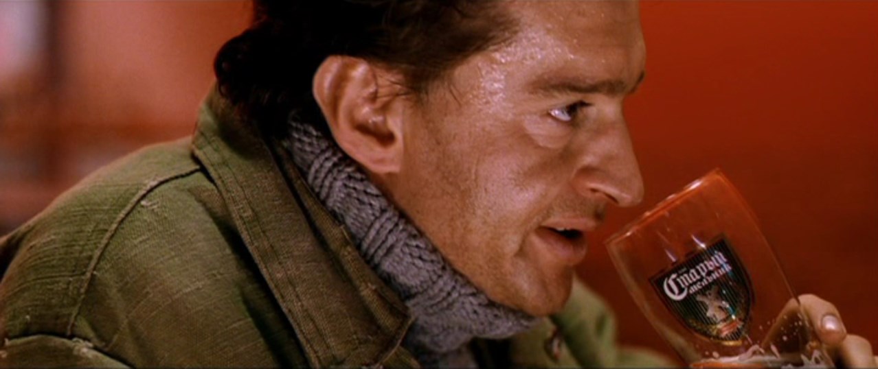 С одной стороны сын темнит, с другой — подруга талантами блещет.