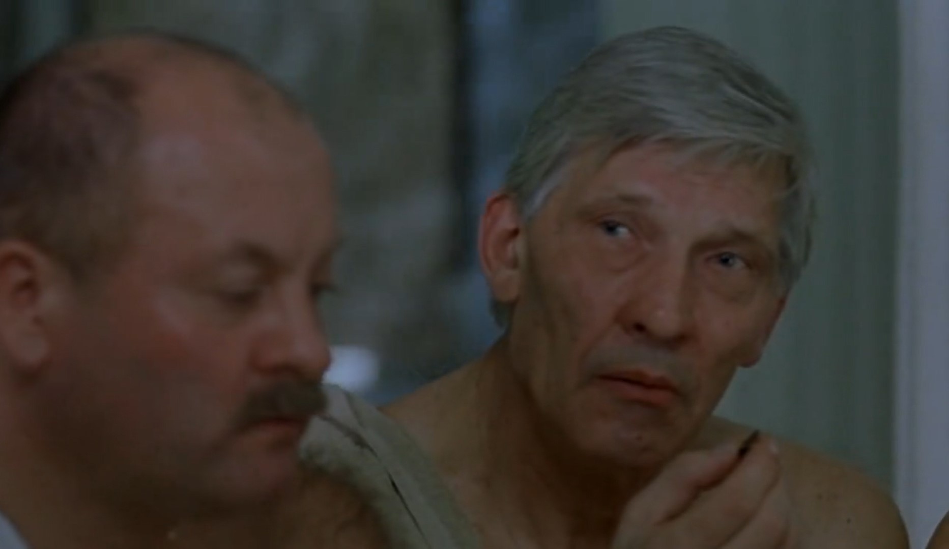 «Главный» член Совета Безопасности#1 — Ну чего вы молчите как на иконе? Может, мне вам сказать, что один из вас убил его?
— Убил, не убил, хотел-то каждый.