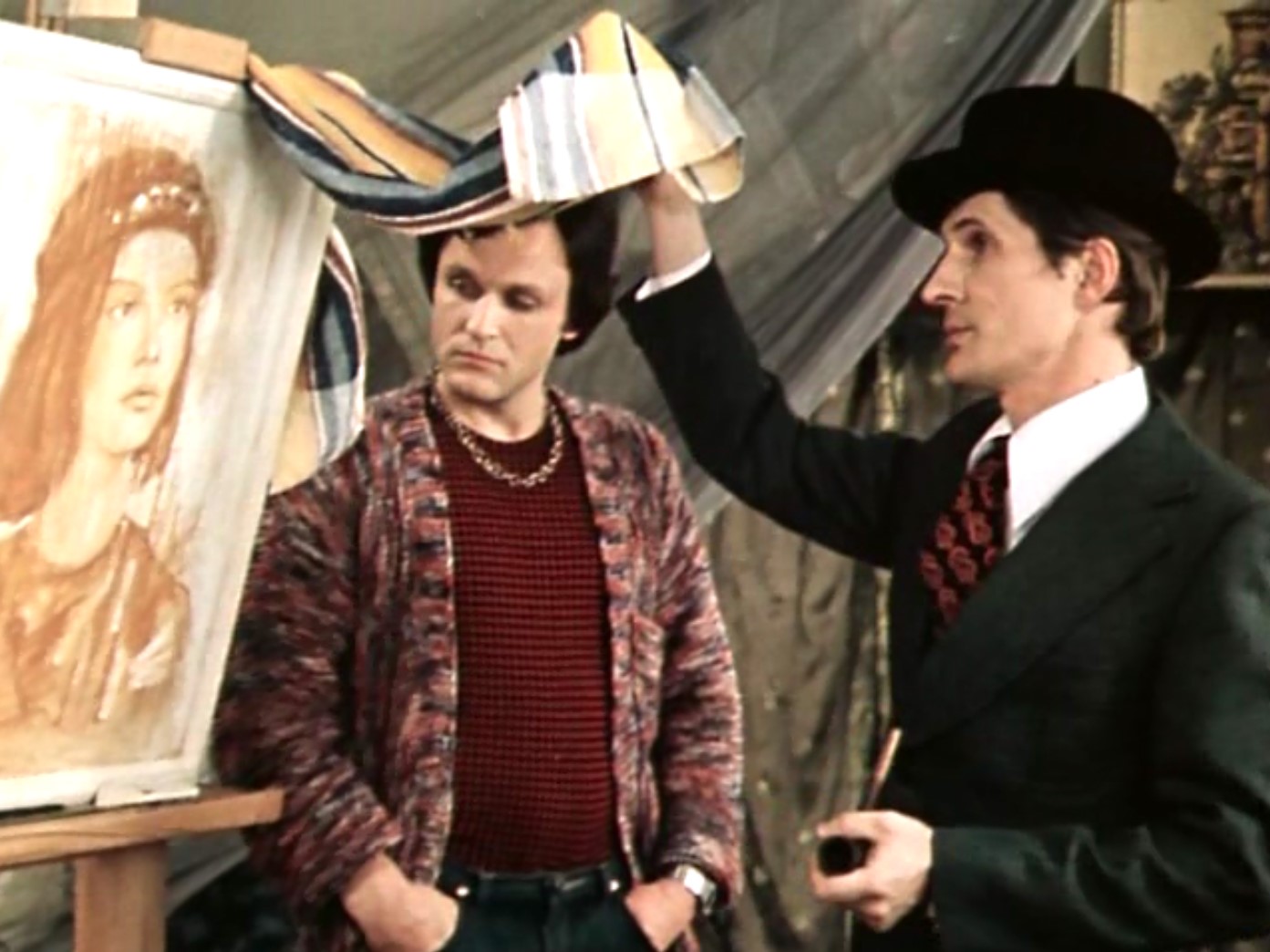 Девушка действительно... не рядовая!