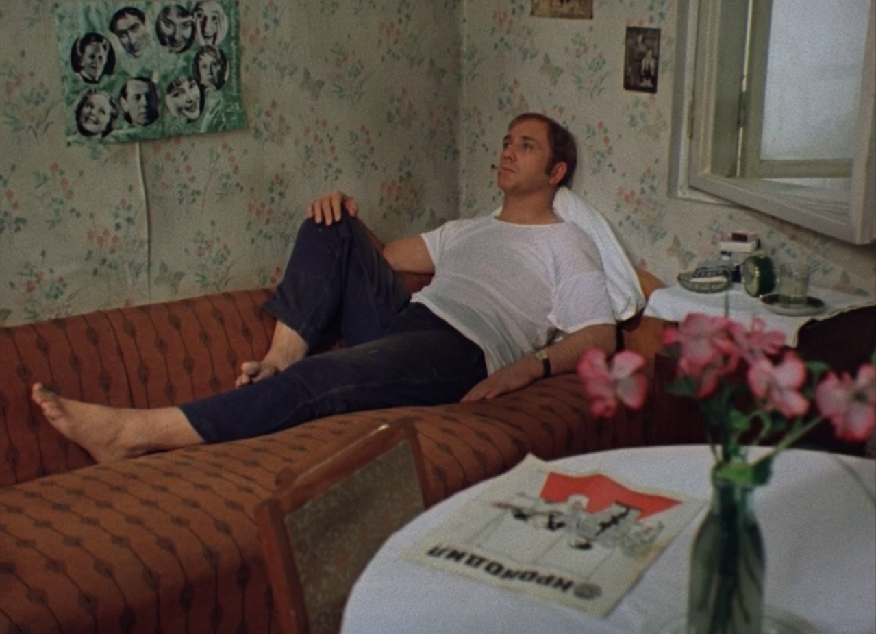 — Афанасий! А ты не знаешь, что там ООН насчёт Гондураса решил?
— Кто он?