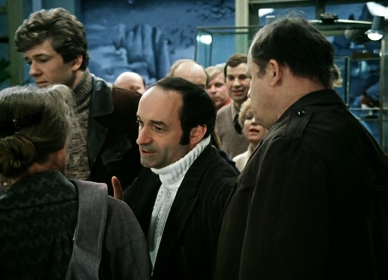 Вовремя предать — это не предать, а предвидеть.