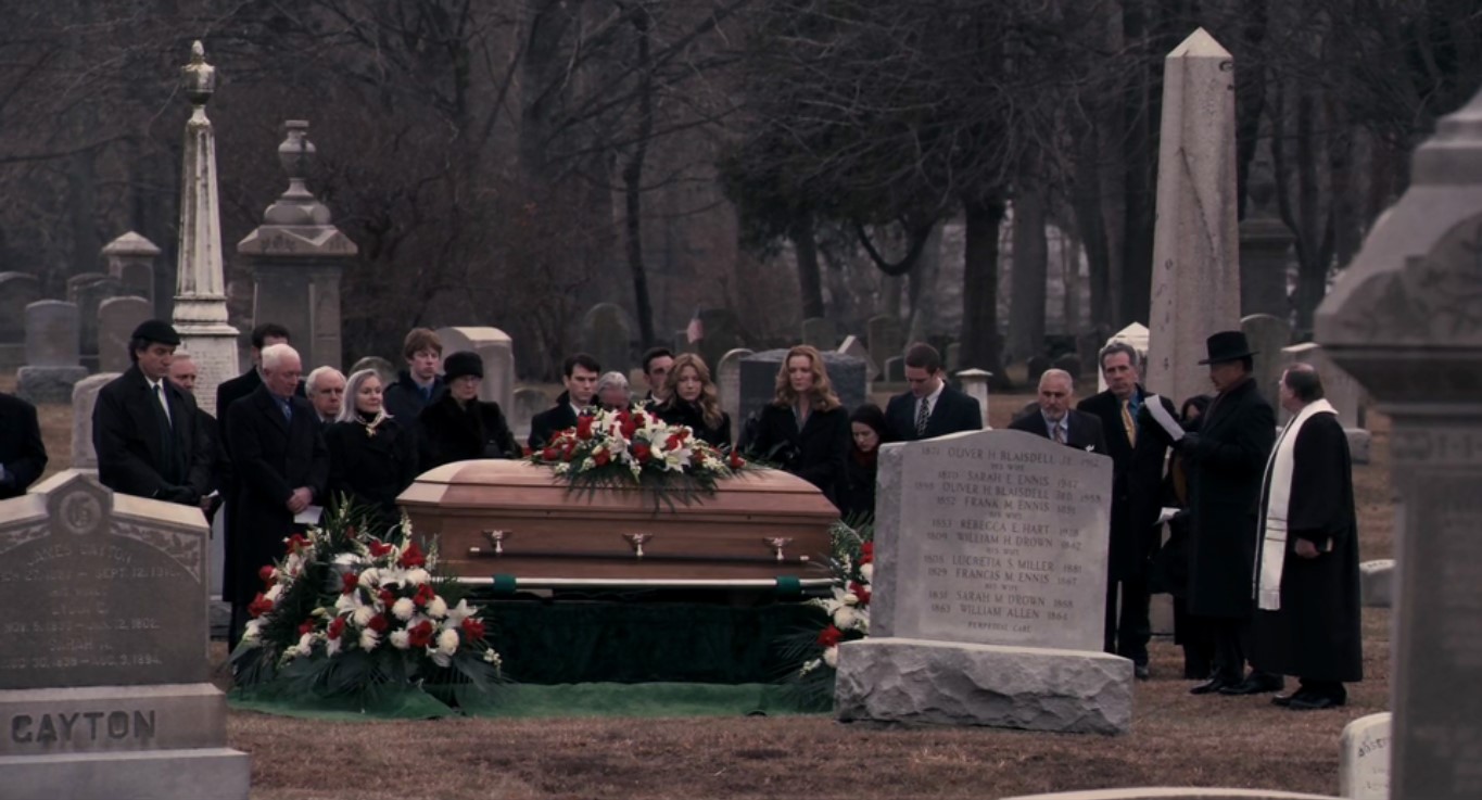 Я сказал, что душа не больше, чем тело. Я сказал, что тело не больше, чем душа. И никто, даже Бог, не выше, чем каждый из нас для себя. В каждой вещи я слышу и вижу Бога, но совсем не понимаю его. Не могу я также поверить, что кто-то чудеснее меня. Я вижу Бога на лицах мужчин и женщин, и на моём лице в зеркале. Я нахожу письма от Бога на улице, и в каждом есть его подпись. Но пусть они останутся где были, ибо я знаю, что, куда ни пойду, мне будут аккуратно доставлять такие же, во веки веков.