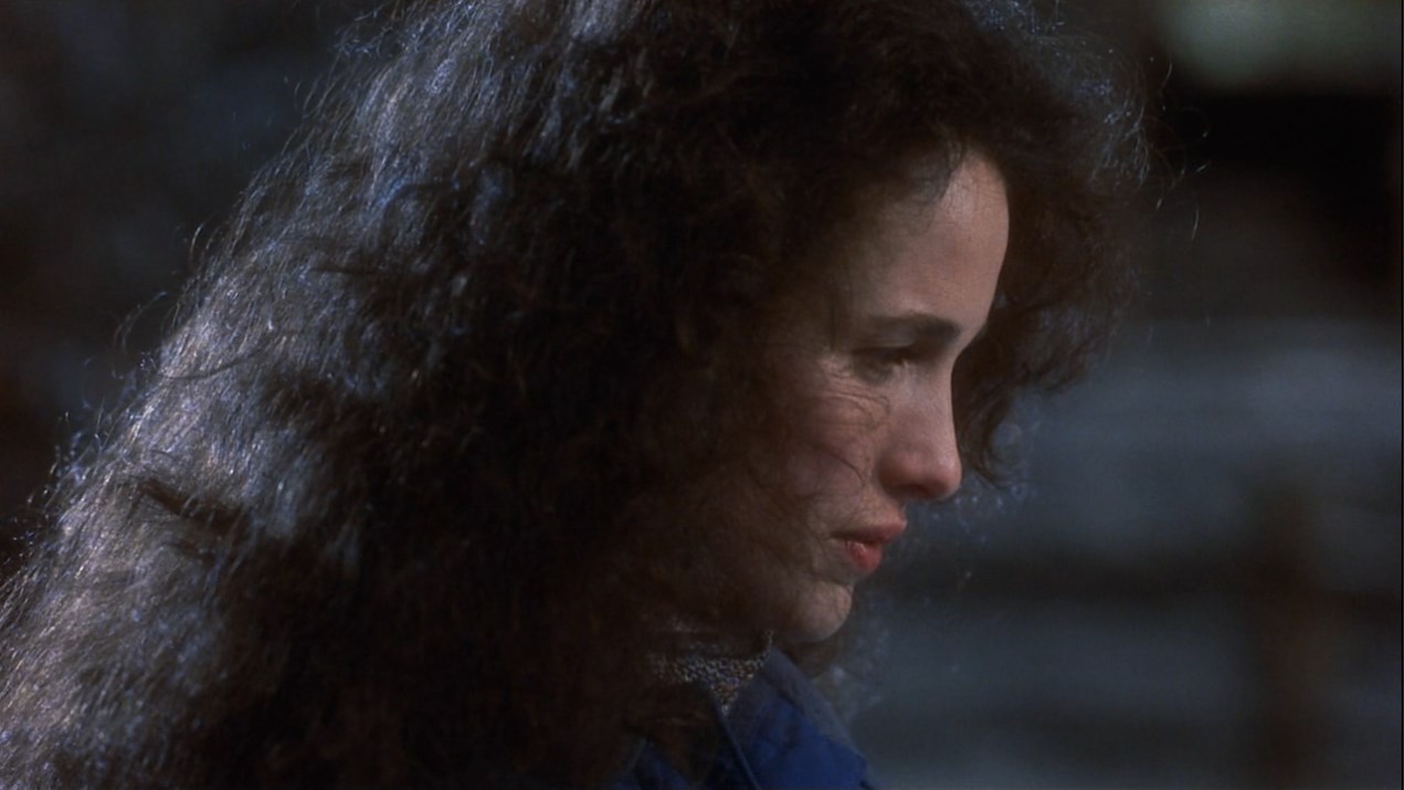 — Потрясающе. Удивительно. Как ты это сделал?
— Ты мне так нравишься, что я могу нарисовать тебя с закрытыми глазами.