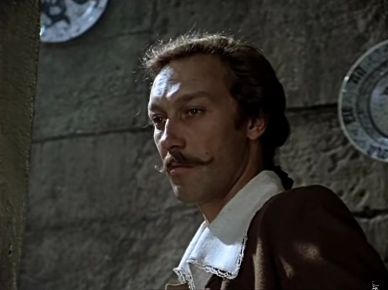 — А разве ночь?
— Ночь.
— И давно?
— С вечера.