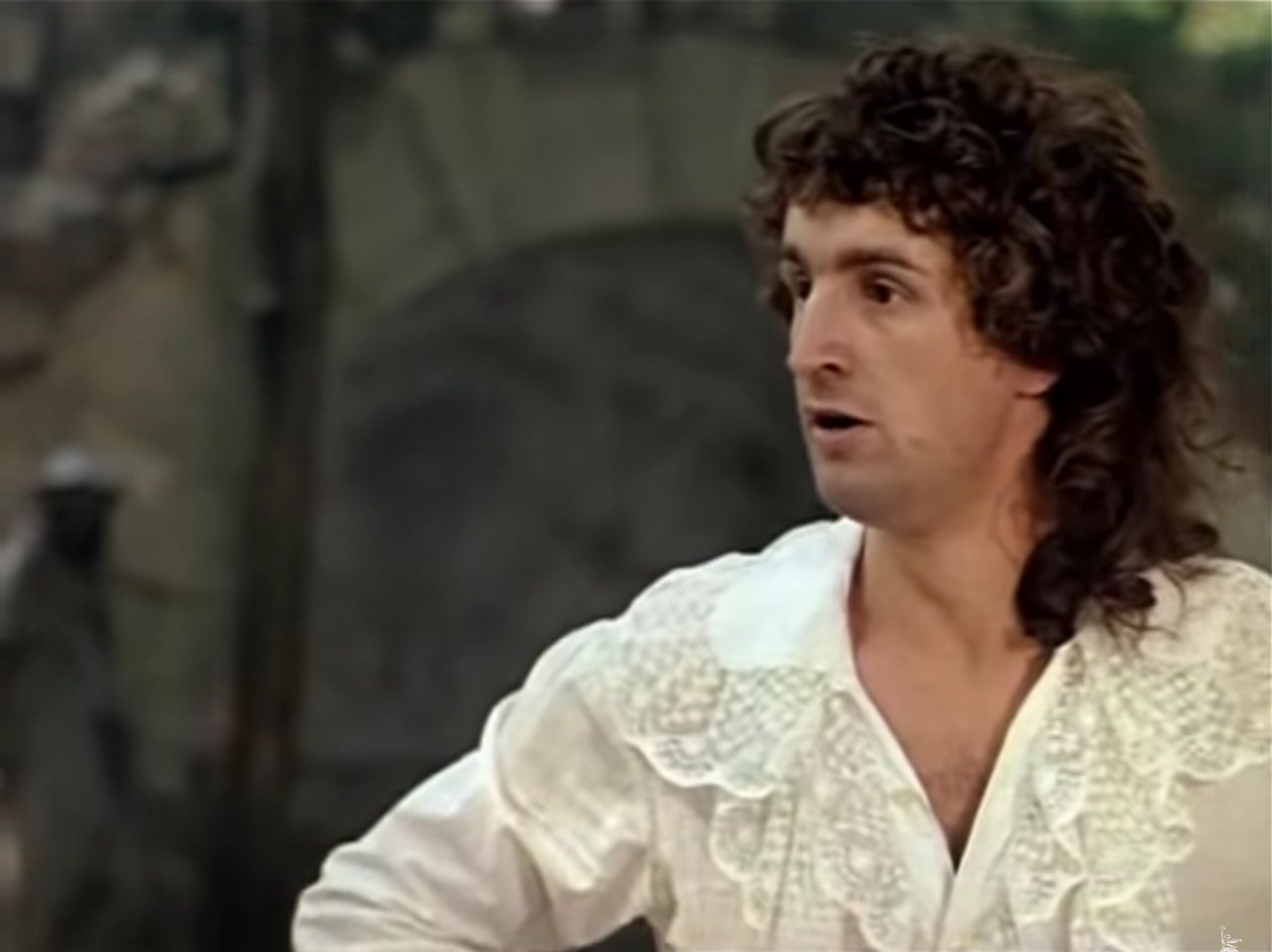 Мне уже девятнадцать лет, а я всего лишь корнет. И никаких перспектив.