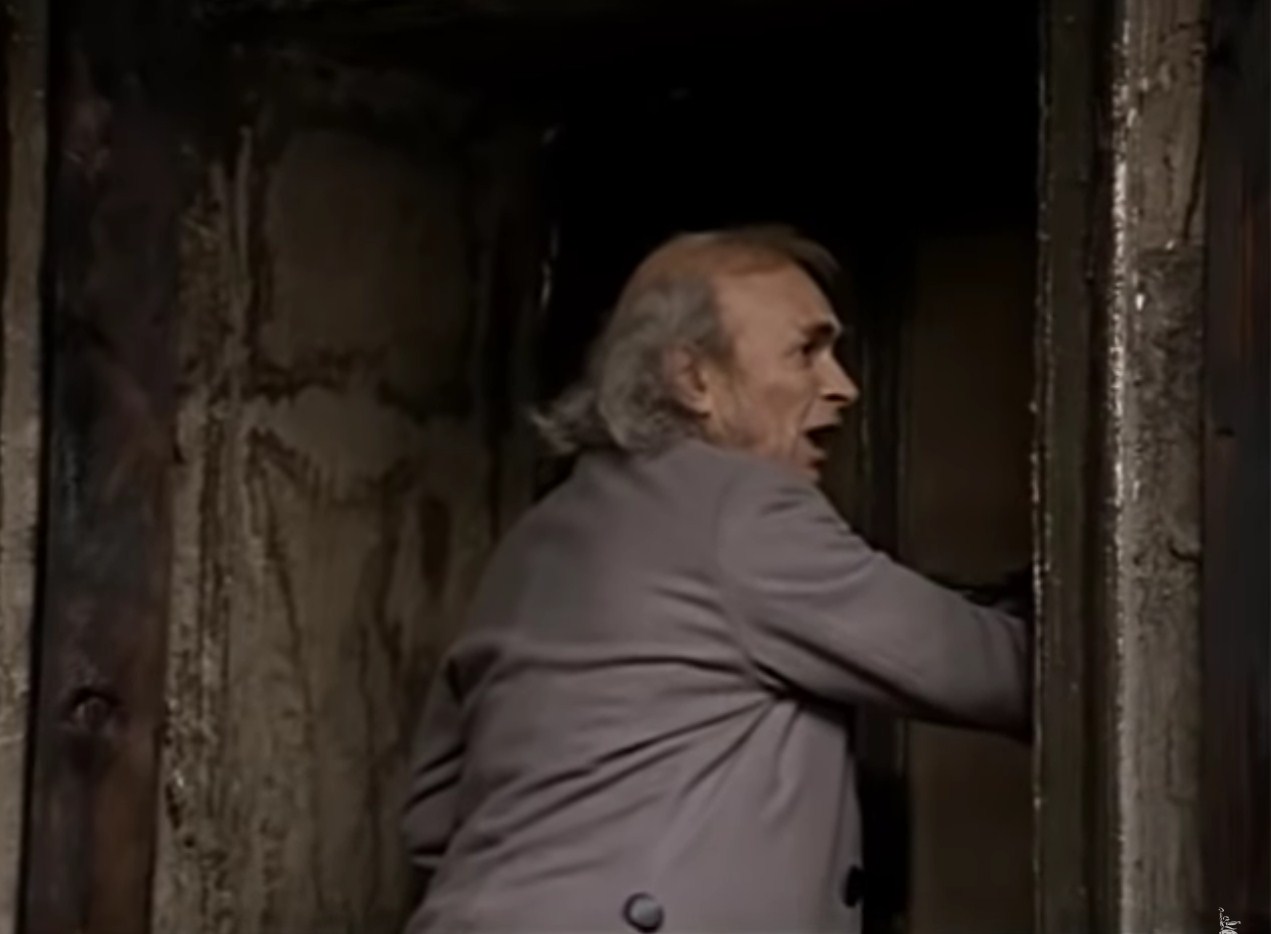 Фрау Марта, у нас беда: барон воскрес. Будут неприятности, фрау Марта!