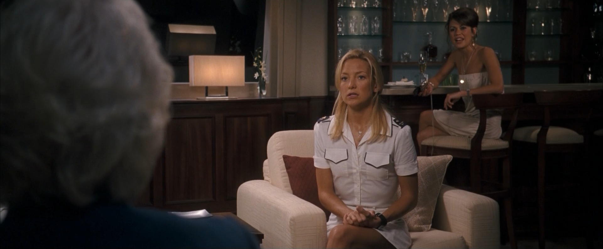 — А море ведь соединяется, да?
— Соединяется с чем, детка?