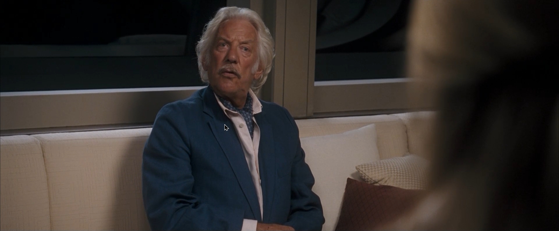 — А море ведь соединяется, да?
— Соединяется с чем, детка?