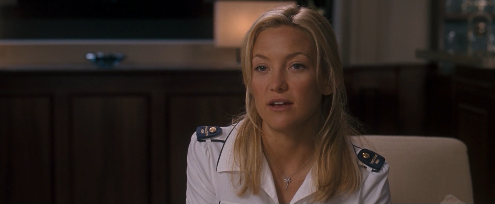 Тэсс Финнеган: — Он скончался на Мартинике от чахотки.
Джемма Ханикатт: — Оу, перепил мартини!
Найджел Ханикатт: — Нет, дорогая. Мартиника — это остров, а чахотка — это туберкулез. Он умер не от пьянства.
Джемма Ханикатт: — Я такая глупая.
Бенджамин Финнеган: — Это еще что! Я вот раньше думал, что он подцепил её после секса и от этого умер.
Джемма Ханикатт: — Правда?
Бенджамин Финнеган: — Ага.
Тэсс Финнеган: — Серьёзно?
Бенджамин Финнеган: — Угу.
Найджел Ханикатт: — Неужели?
Бенджамин Финнеган: — Да.