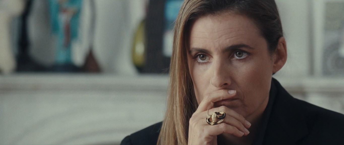 Анна (архитектор) психоаналитик Анны — Моя дочь лесбиянка?
— Угу.
— «Угу» — да, или «угу» нет?!
— Угу...
— Вы можете прекратить говорить «угу» и дать мне нормальный ответ?!
— Вас волнует ее связь больше с девочками, чем с мальчикам?
— Тогда лучше говорите «Угу».