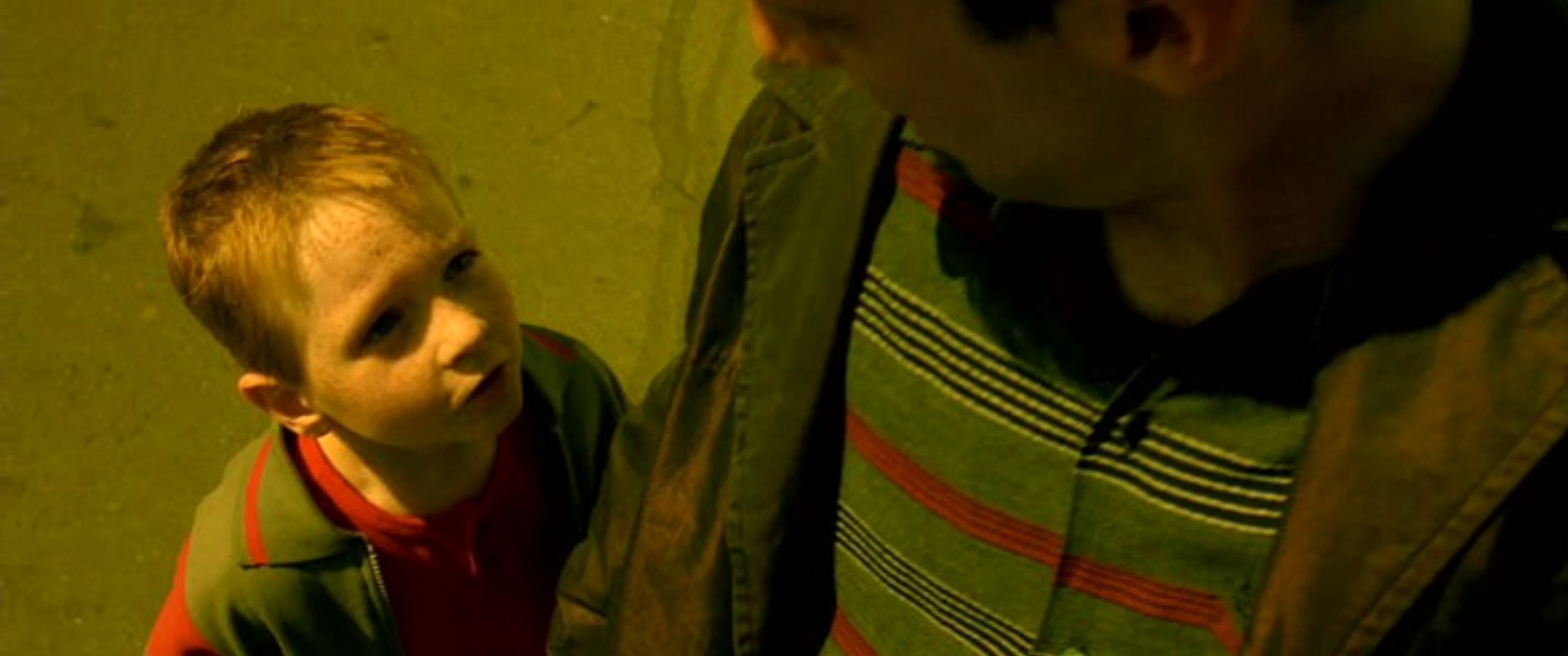 Когда кто-то показывает пальцем на небо, только дурак смотрит на палец.