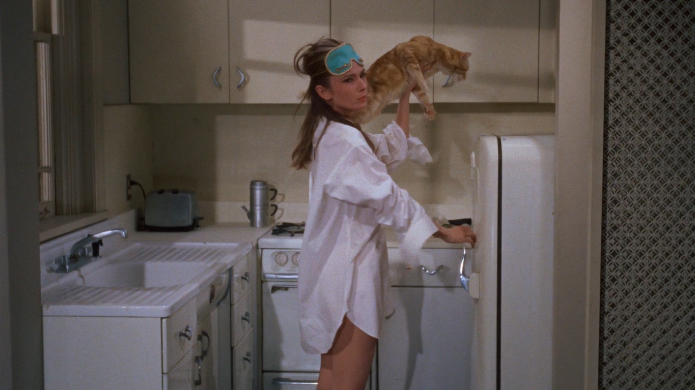 В этом мире нам ничего не принадлежит. Просто мы и вещи иногда находим друг друга.