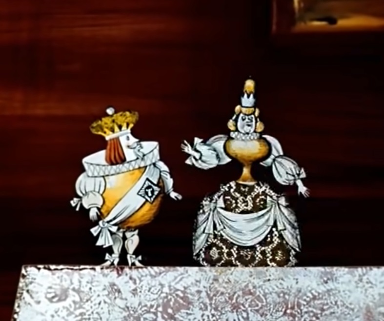 — Этой ужасной минуты я не забуду никогда в жизни.
— Забудешь, если не запишешь.