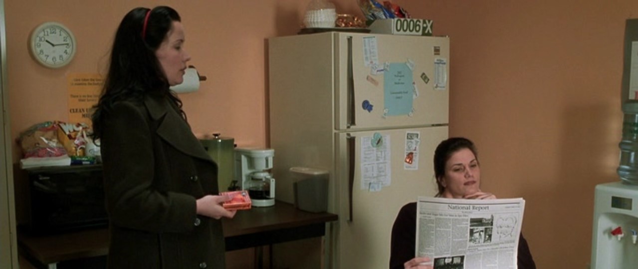 Вифания Слоун Лиз (подруга Вифании) — Ты католичка и не поговорила с ними?
— Меня они больше ненавидят. Тебе легче, ты еврейка. Что с тебя взять?
— Эта отмазка отработала, когда мы распяли Христа.