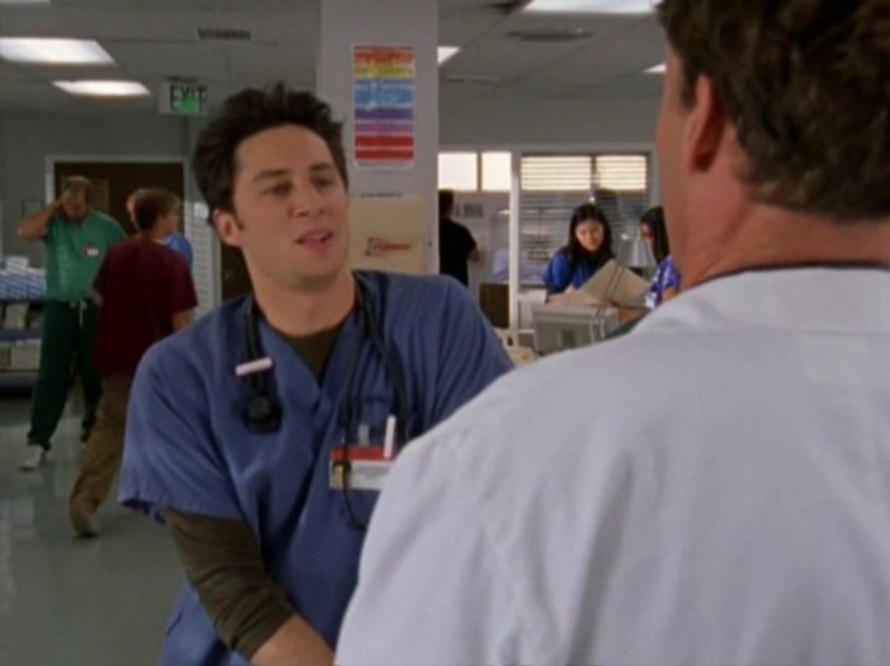 — Я всё думаю о сегодняшнем свидании... Как вы считаете, что мне сделать?
— Ну, для начала возблагодари судьбу за то, что наконец-то появилась девушка с твоей сексуальной ориентацией.