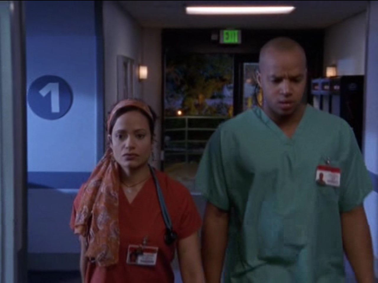 Чёрт, что я сделал не так? Преподнес ей подарок на день рождения моей прошлой подружки? Назвал новую медсестру юной Карлой Эспинозой? Или постриг ногти на её диванной подушке. Или я вчера опять не опустил сидение унитаза и она отбила задницу. Боже, как она согласилась выйти за меня замуж?