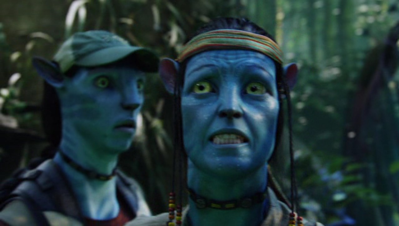 — А с этим что делать? Бежать не бежать? Что?!
— Бежать, однозначно бежать!