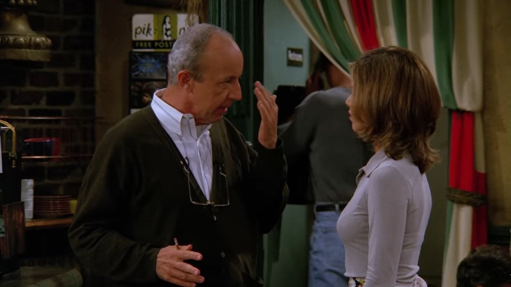 Терри (менеджер Центральной Кофейни) Речел, я не могу сказать, что твоя подруга поёт плохо. Она поёт так плохо, что при звуках её голоса мне хочется пытать кого-нибудь раскаленными щипцами, и долго, и лучше всего — её!